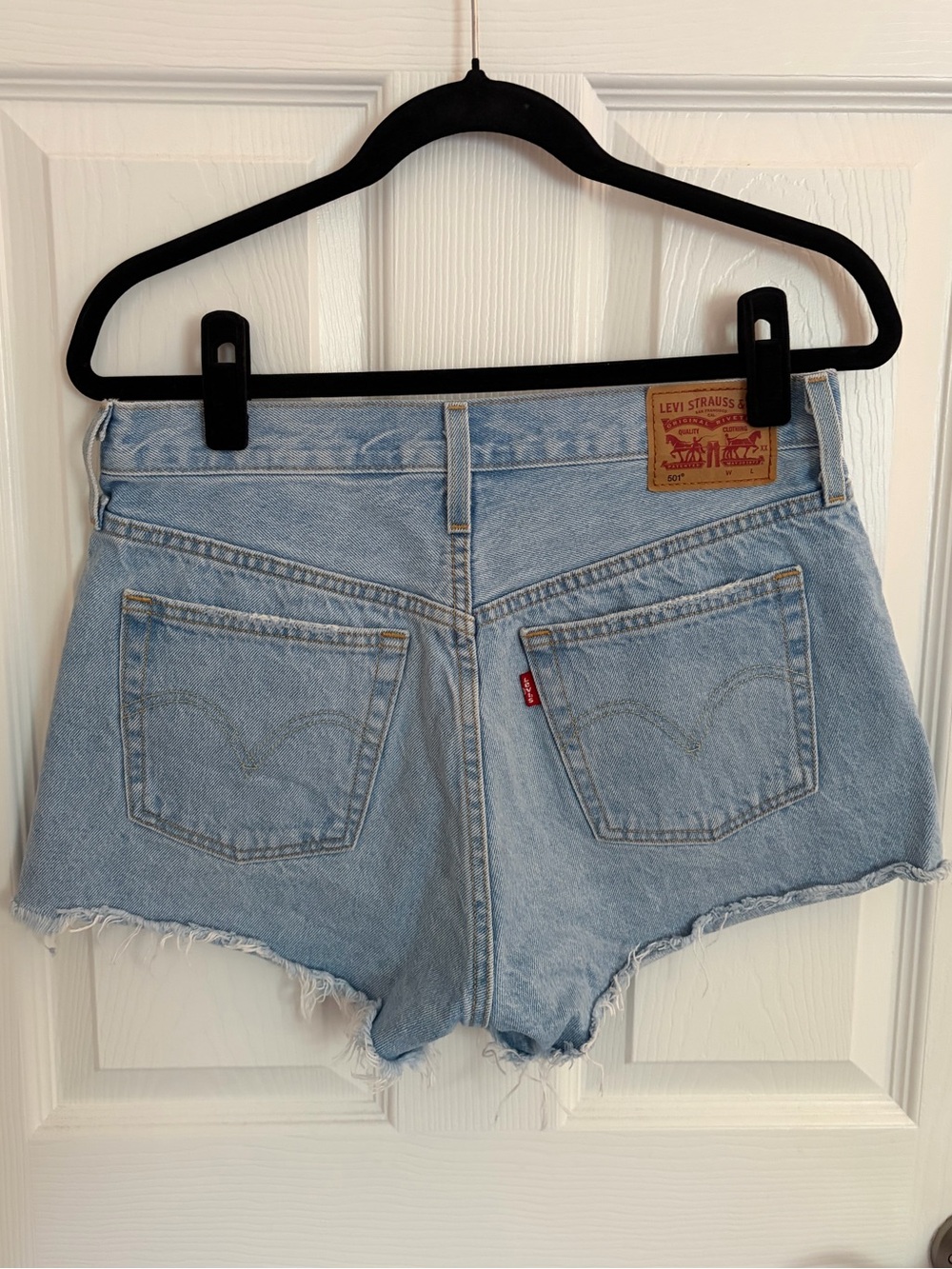 Levi's 501 Denim Jean Shorts - Picture 2 of 4